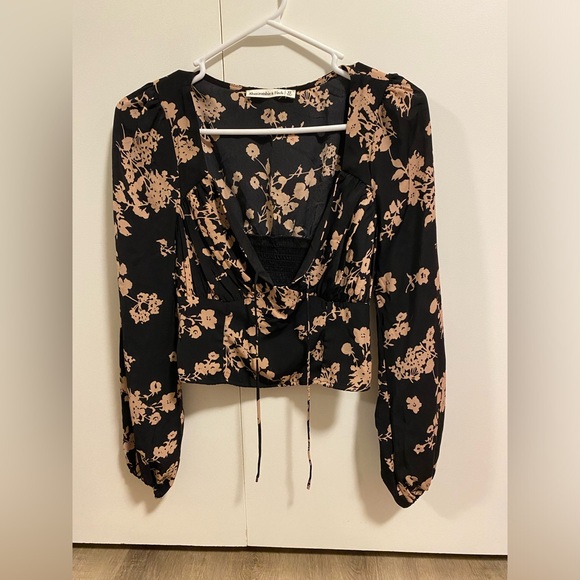 Abercrombie and Fitch Long Sleeve Blouse (S: XS) - Picture 1 of 5